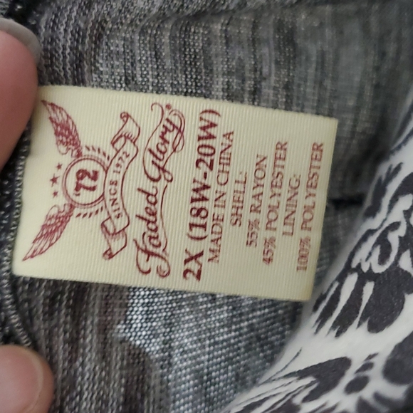 Faded Glory Woman's Top GUC - Picture 2 of 6